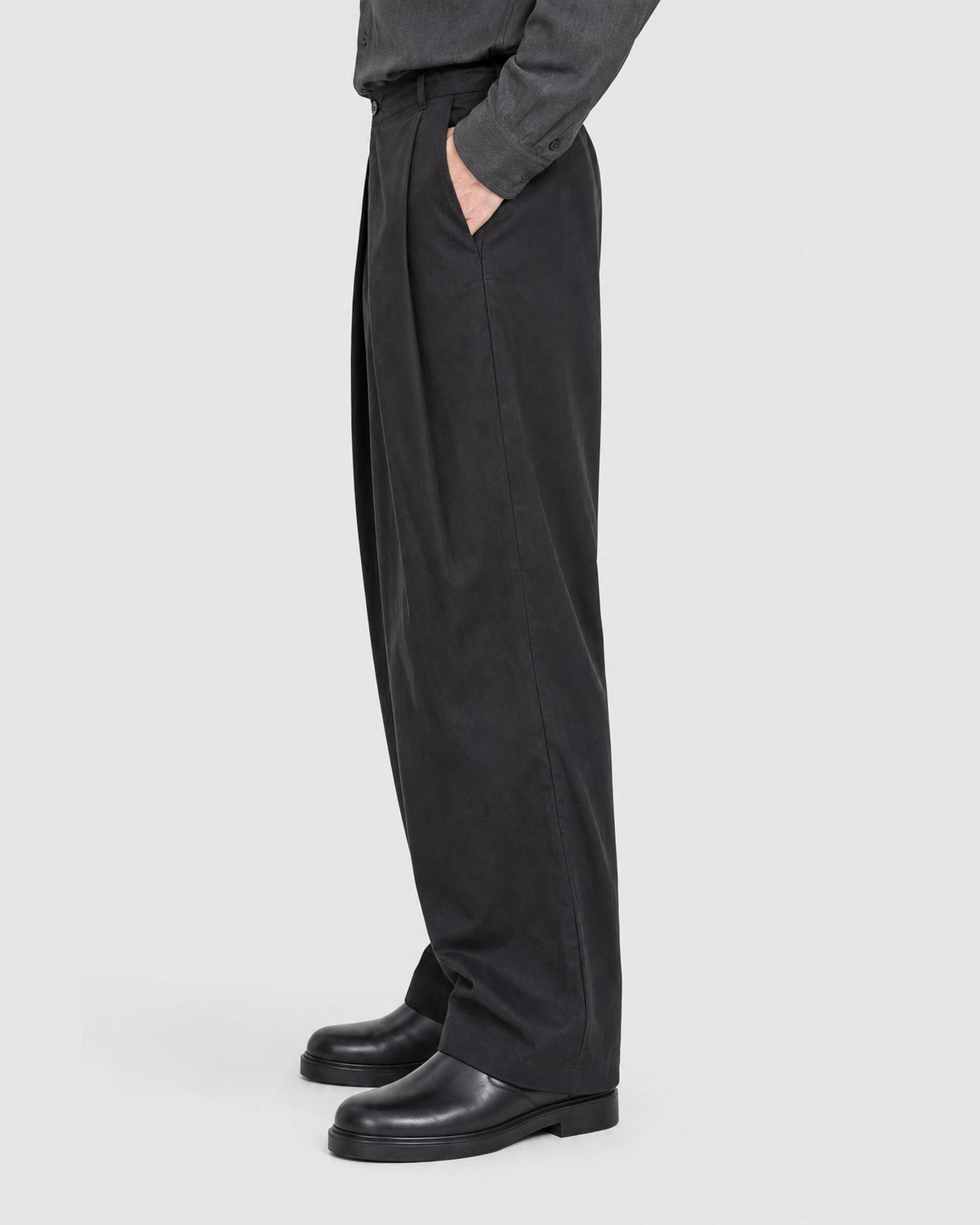 Merin Double Pleated Wide Pants Black