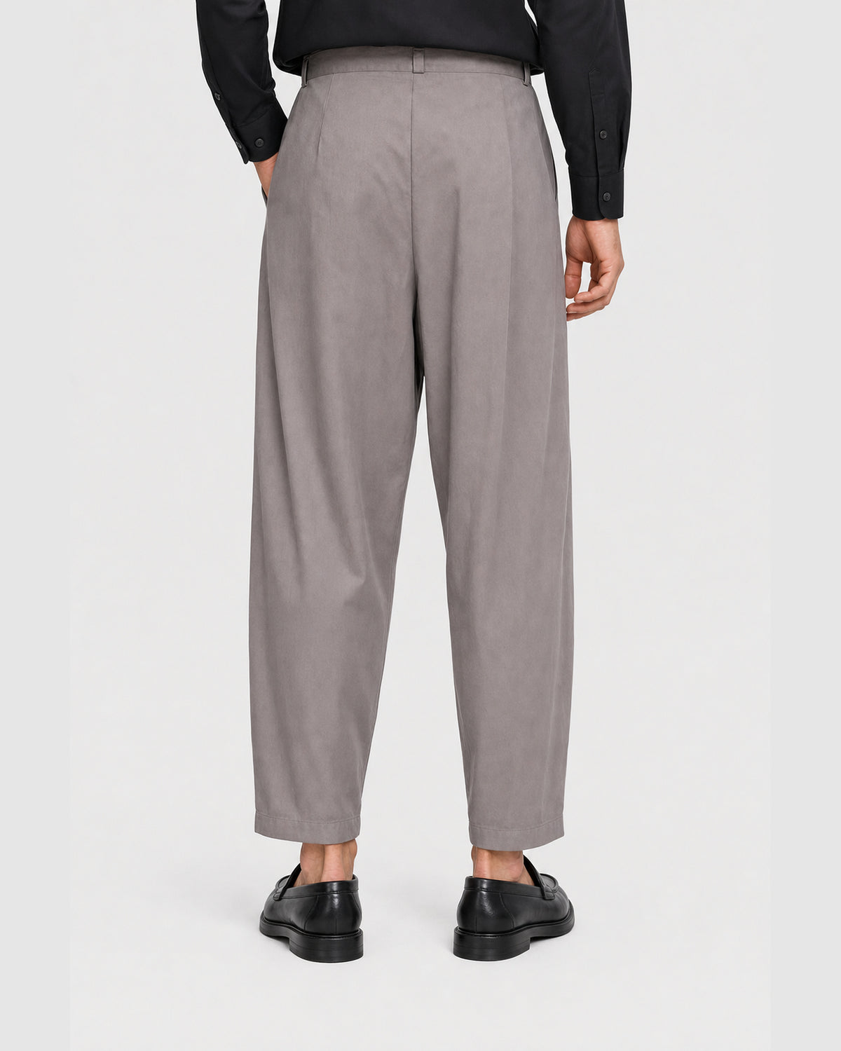 Tian Cross Pleated Pants Grey