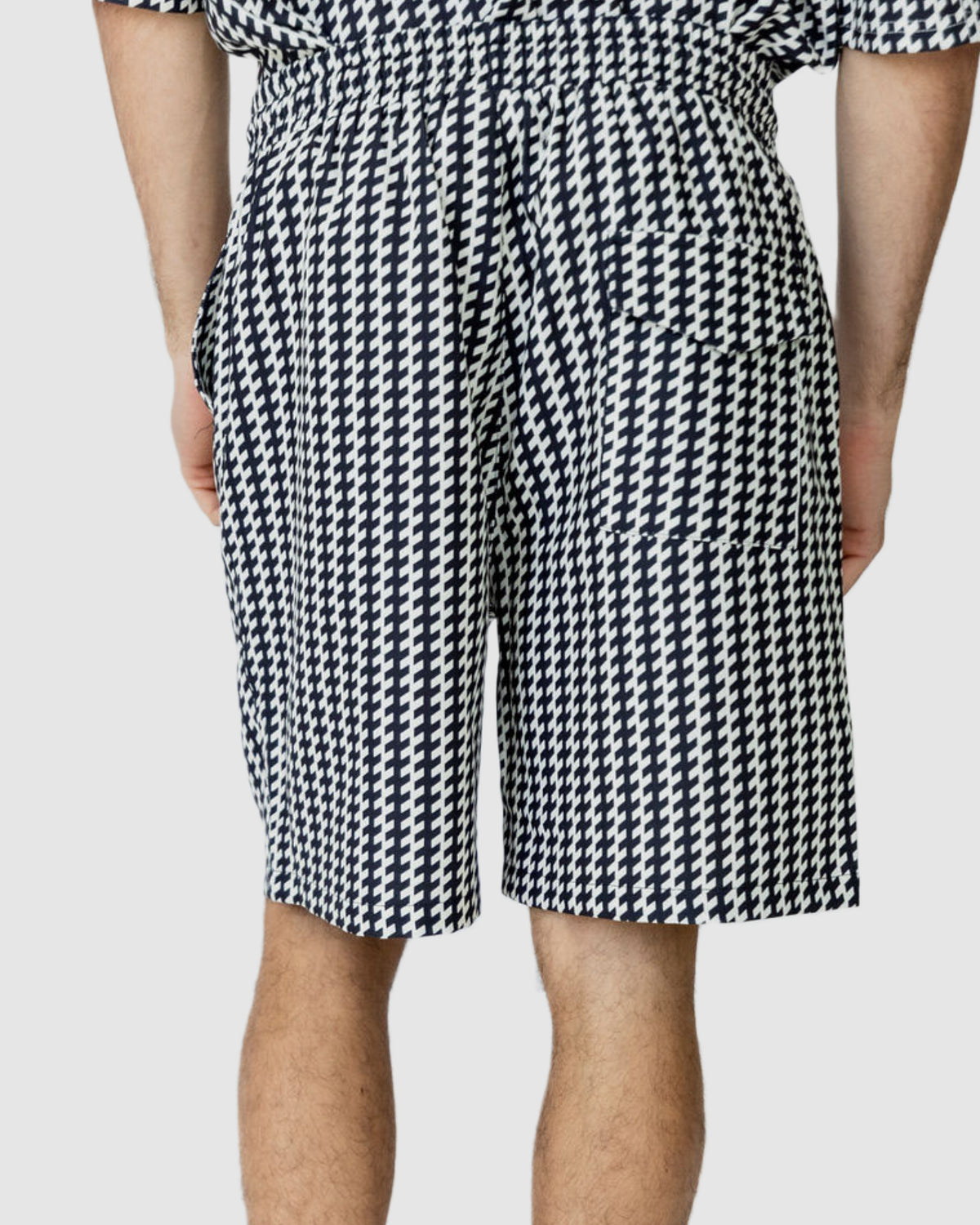 Mulholland Tie Shorts Black/White